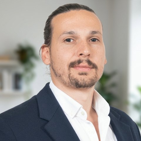 Ангел Иванов – Маркетинг директор и ръководител на AI автоматизации